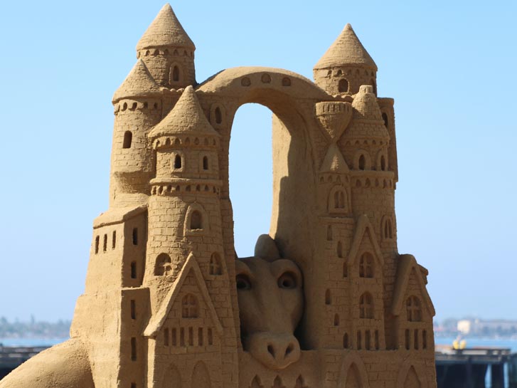 US SAND SCULPTING CHALLENGE AND DIMENSIONAL ART EXPOSITION