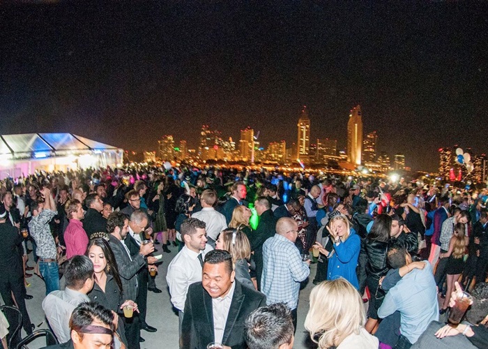 chicago yacht club new years eve