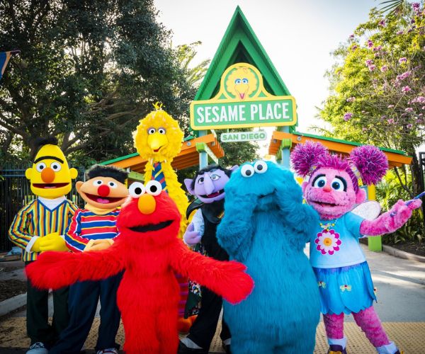 Sesame Street Place Charaters