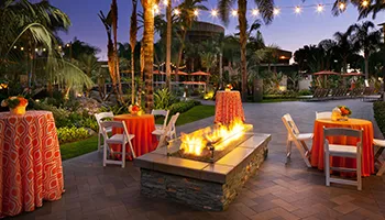 OutdoorVenues__MarriottMarquis_MH_SANDT_firepit.jpg