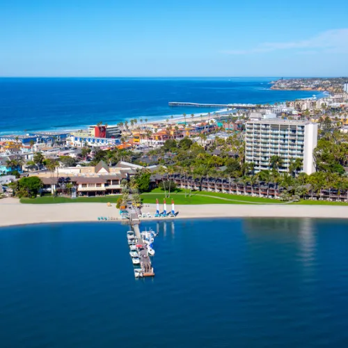 Catamaran Resort