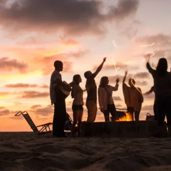 7 Beaches for Nighttime Bonfires