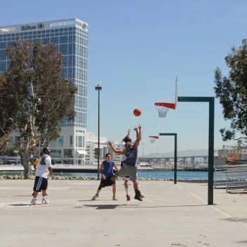 High tops meet high tide at these 5 San Diego waterfront basketball courts 