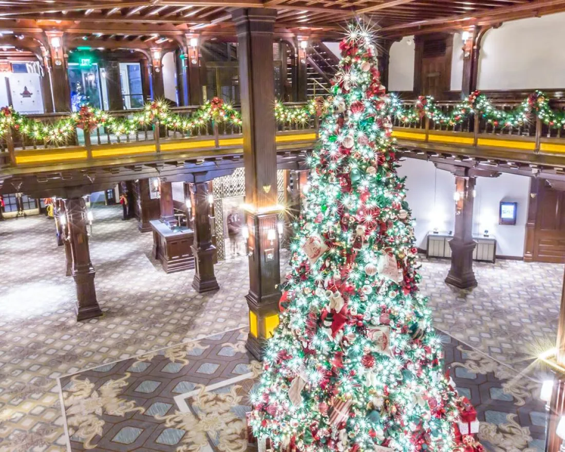 Hotel Holiday Happenings