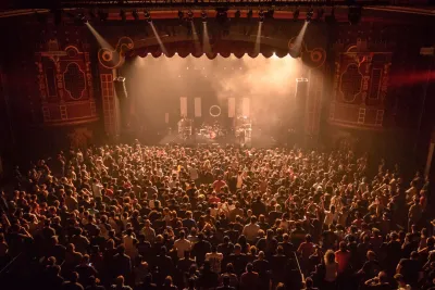 4 Incredible Large Music Venues