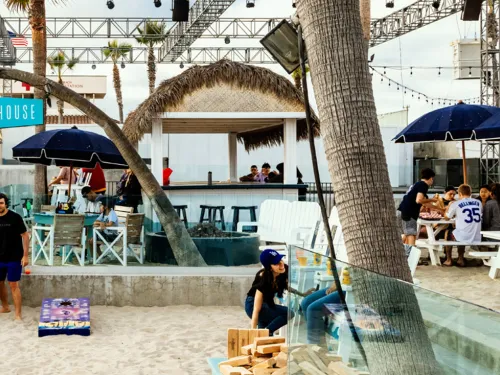 7 San Diego Beachfront Bars