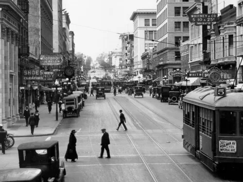 10 Fun Things to Know About the Gaslamp Quarter