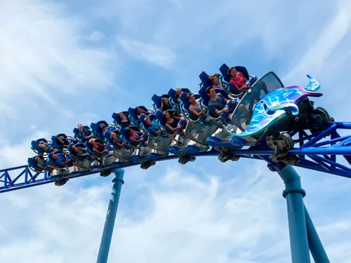 Enjoy Thrilling Coasters and Kid-Friendly Rides